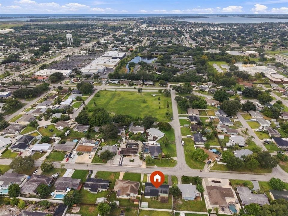Activo con contrato: $289,000 (2 camas, 1 baños, 1056 Pies cuadrados)