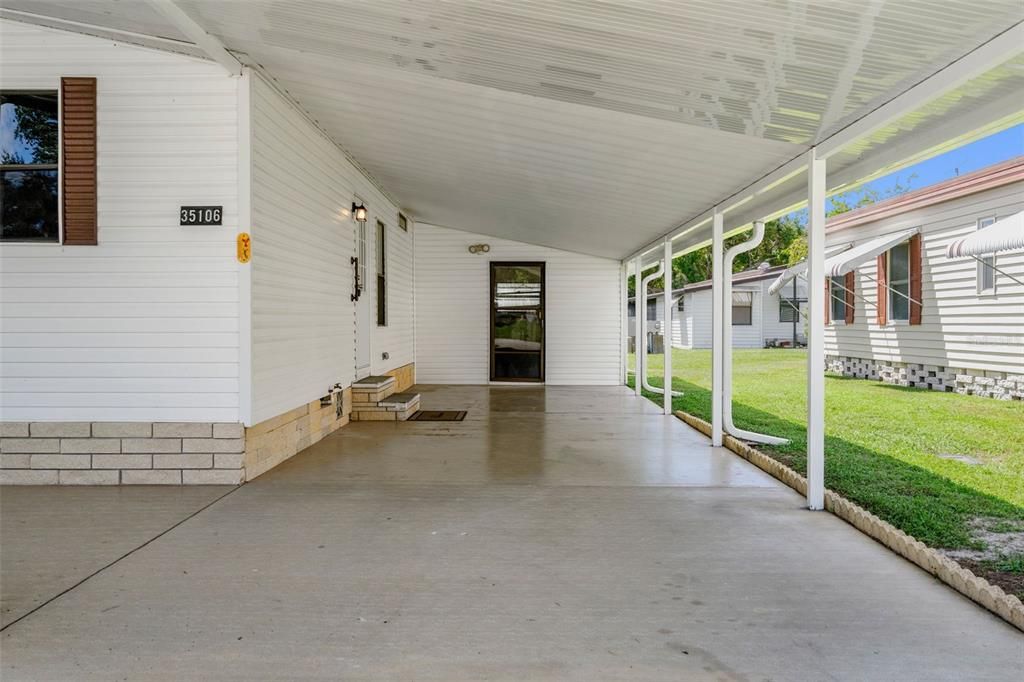 For Sale: $149,900 (2 beds, 2 baths, 1043 Square Feet)