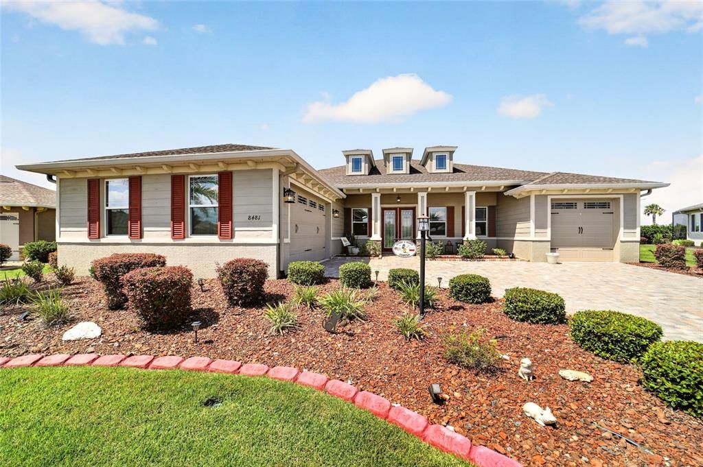 En Venta: $649,850 (3 camas, 3 baños, 2889 Pies cuadrados)
