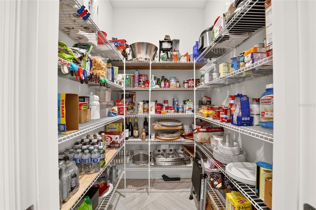 En Venta: $649,850 (3 camas, 3 baños, 2889 Pies cuadrados)