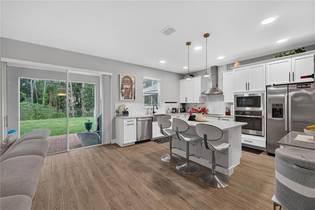 For Sale: $749,900 (5 beds, 4 baths, 3291 Square Feet)