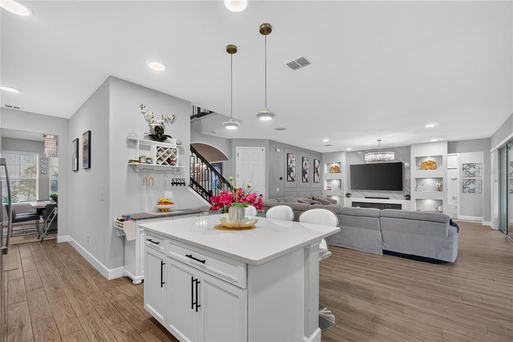 For Sale: $749,900 (5 beds, 4 baths, 3291 Square Feet)