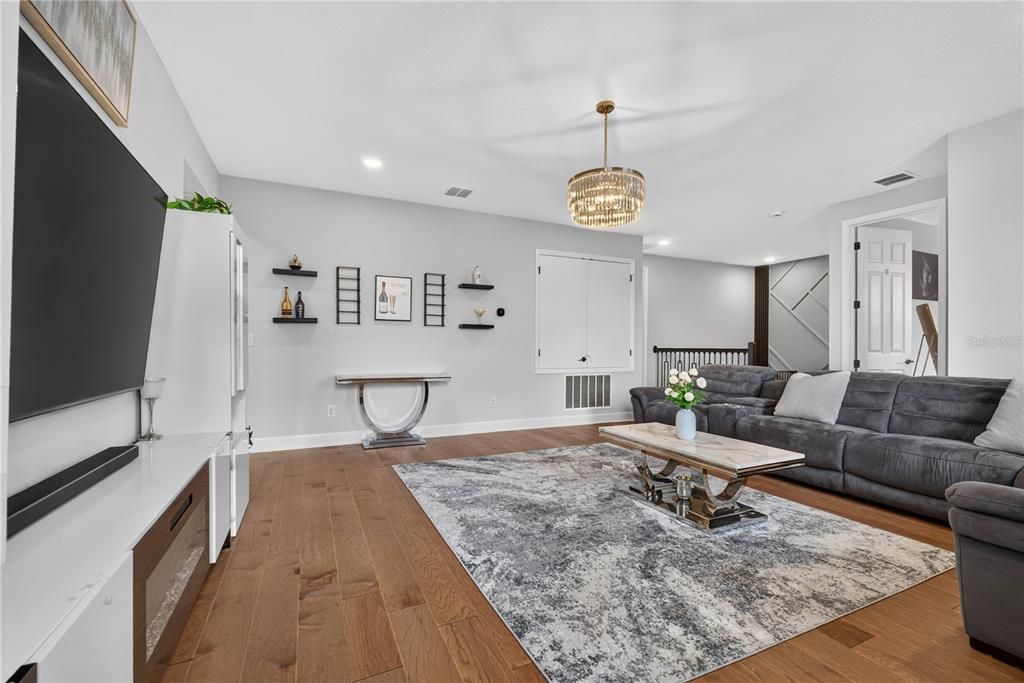 For Sale: $749,900 (5 beds, 4 baths, 3291 Square Feet)
