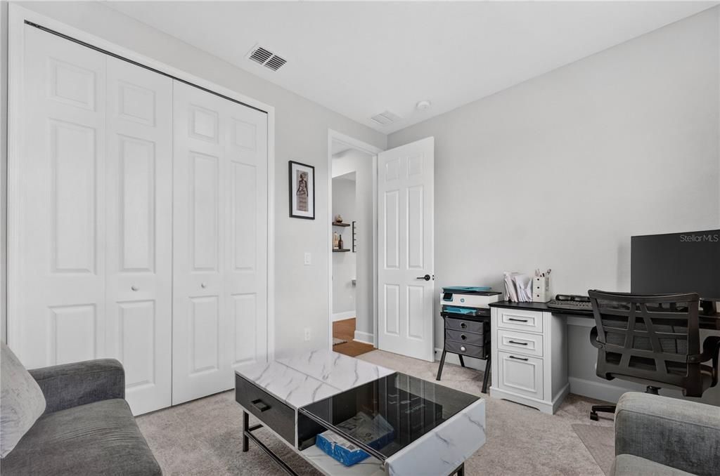 For Sale: $749,900 (5 beds, 4 baths, 3291 Square Feet)