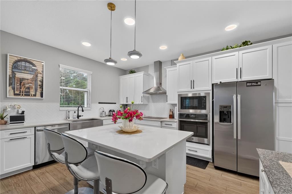 For Sale: $749,900 (5 beds, 4 baths, 3291 Square Feet)