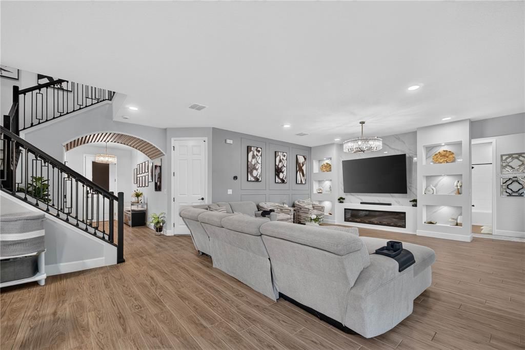 For Sale: $749,900 (5 beds, 4 baths, 3291 Square Feet)