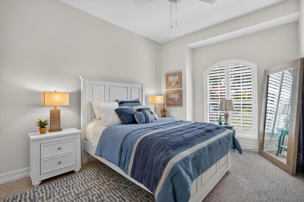 For Sale: $1,021,000 (3 beds, 2 baths, 2084 Square Feet)