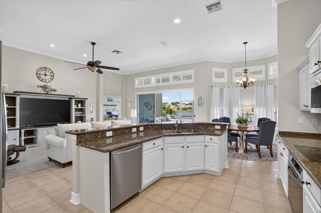 For Sale: $1,021,000 (3 beds, 2 baths, 2084 Square Feet)