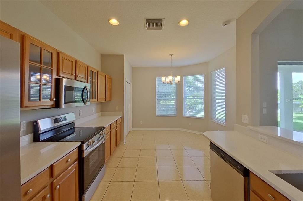 For Rent: $2,249 (3 beds, 2 baths, 1759 Square Feet)