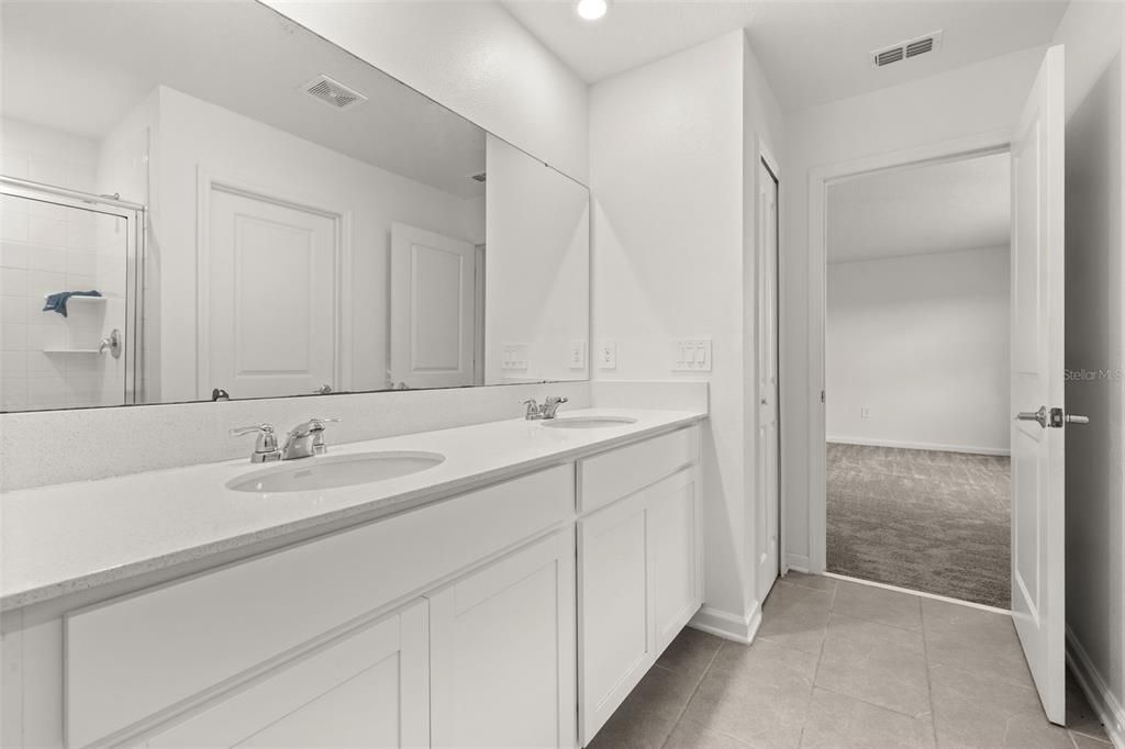 For Sale: $345,000 (4 beds, 2 baths, 2635 Square Feet)