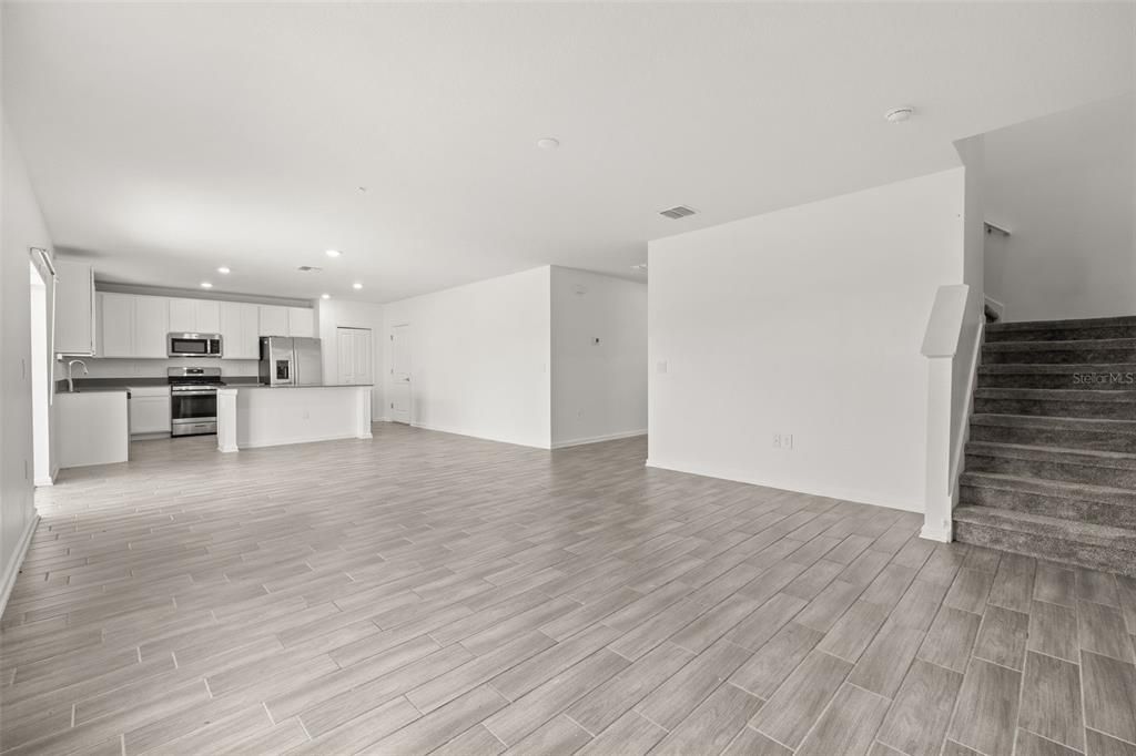 For Sale: $345,000 (4 beds, 2 baths, 2635 Square Feet)