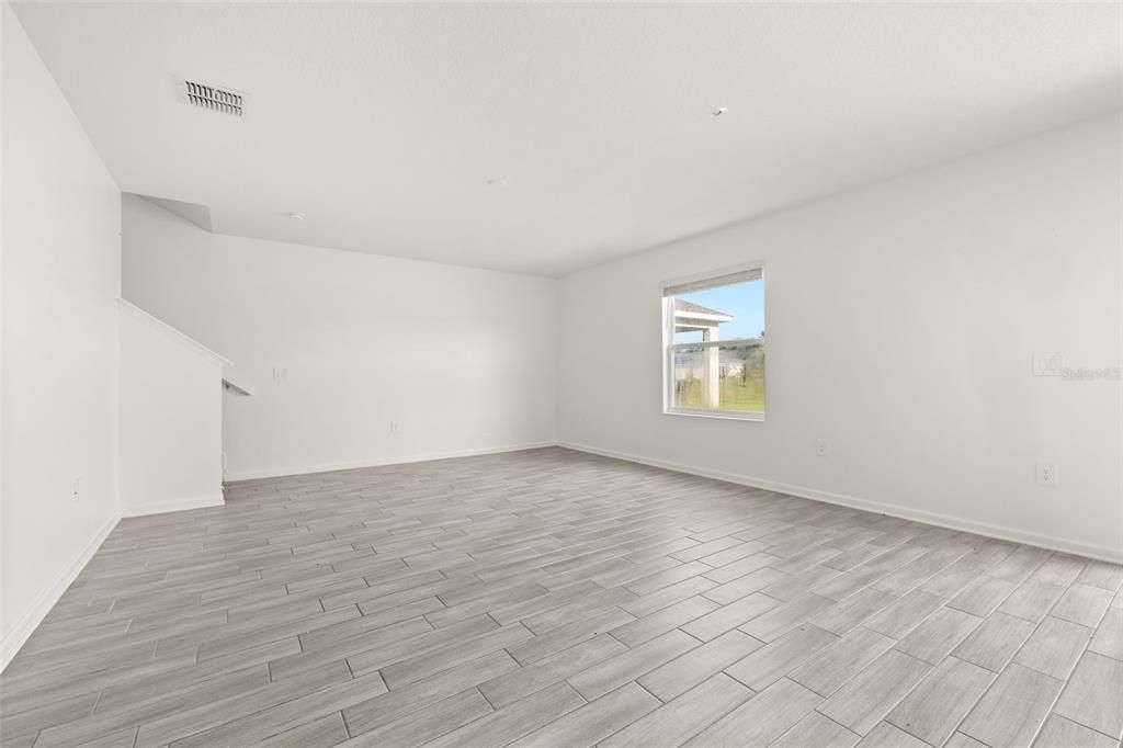 For Sale: $345,000 (4 beds, 2 baths, 2635 Square Feet)