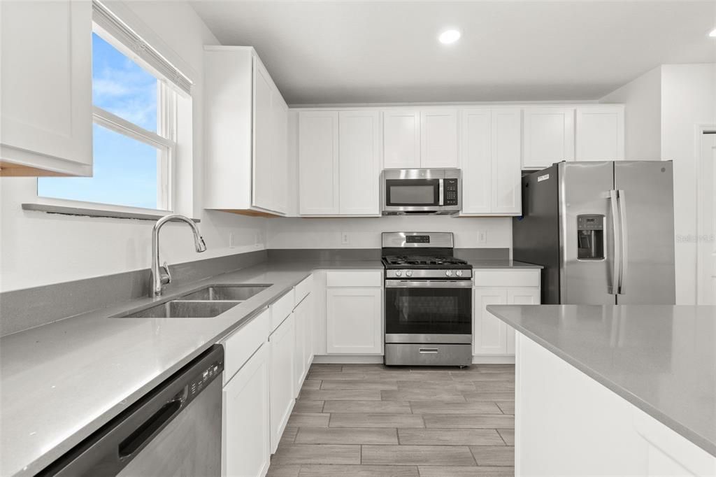 For Sale: $345,000 (4 beds, 2 baths, 2635 Square Feet)