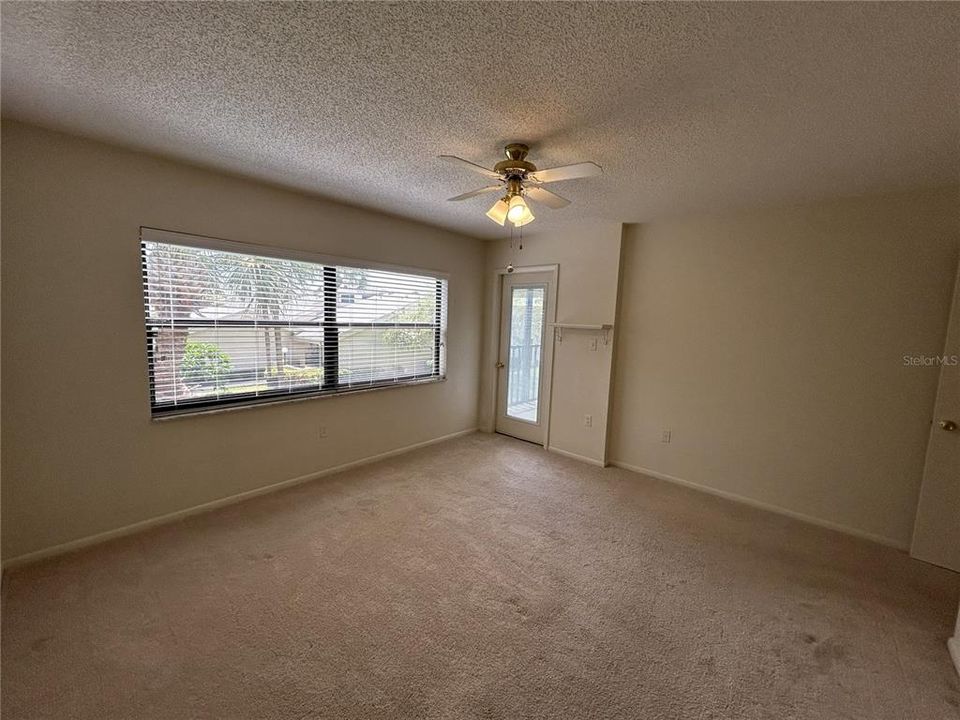 For Rent: $2,100 (2 beds, 2 baths, 1030 Square Feet)