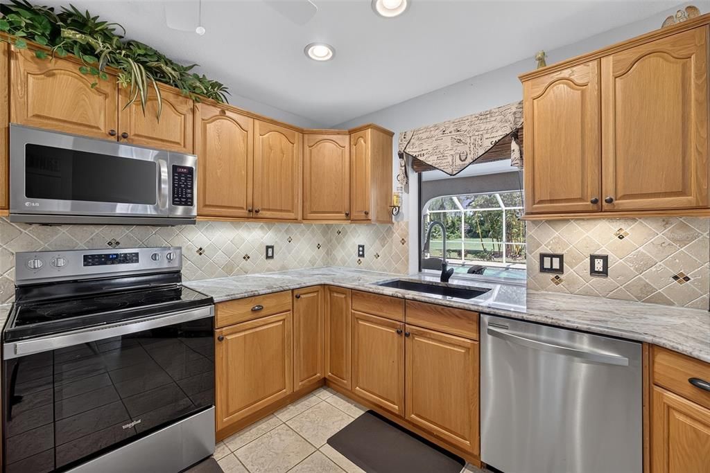 For Sale: $429,777 (3 beds, 2 baths, 2104 Square Feet)