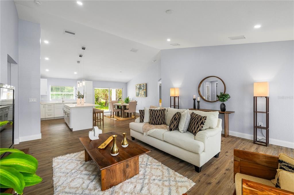 En Venta: $324,900 (3 camas, 2 baños, 1534 Pies cuadrados)