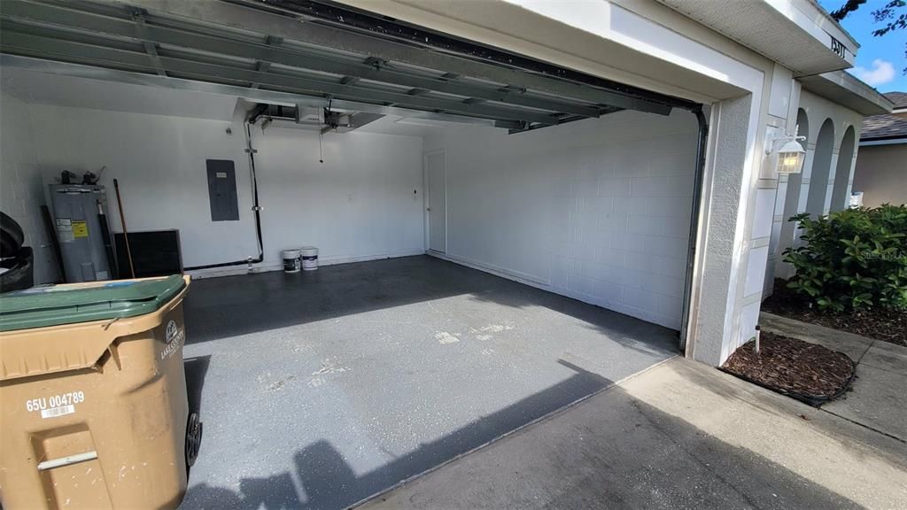 For Rent: $2,500 (4 beds, 2 baths, 2087 Square Feet)
