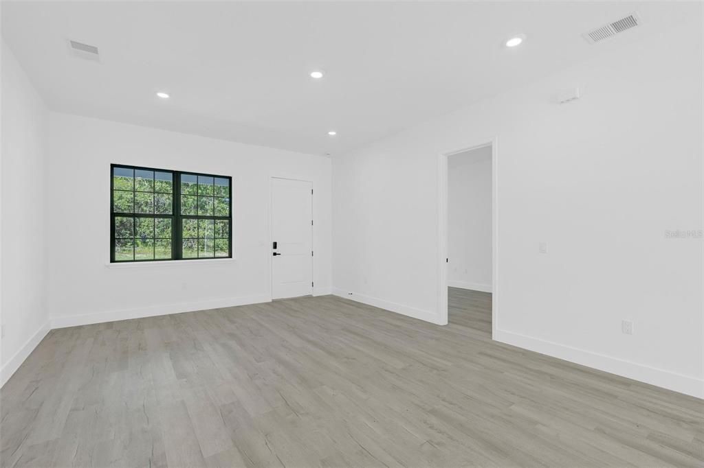 For Sale: $399,000 (4 beds, 3 baths, 2222 Square Feet)