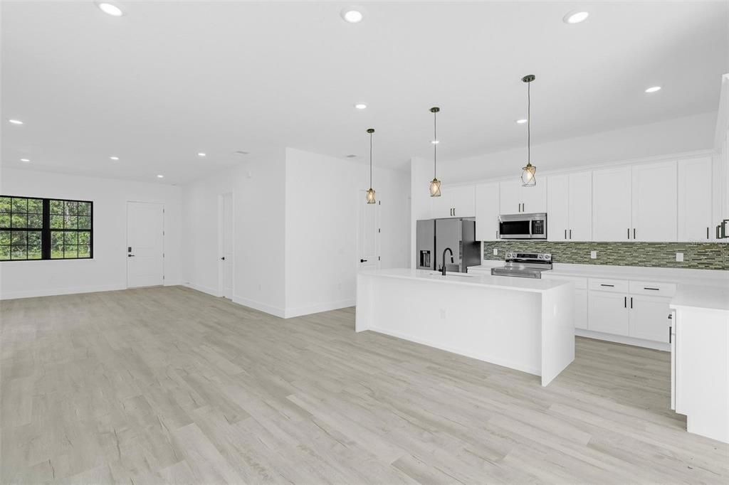 For Sale: $399,000 (4 beds, 3 baths, 2222 Square Feet)