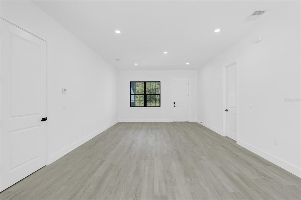 For Sale: $399,000 (4 beds, 3 baths, 2222 Square Feet)
