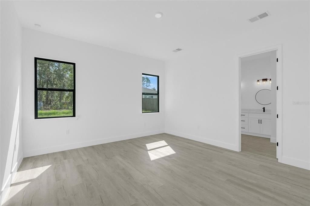 For Sale: $399,000 (4 beds, 3 baths, 2222 Square Feet)