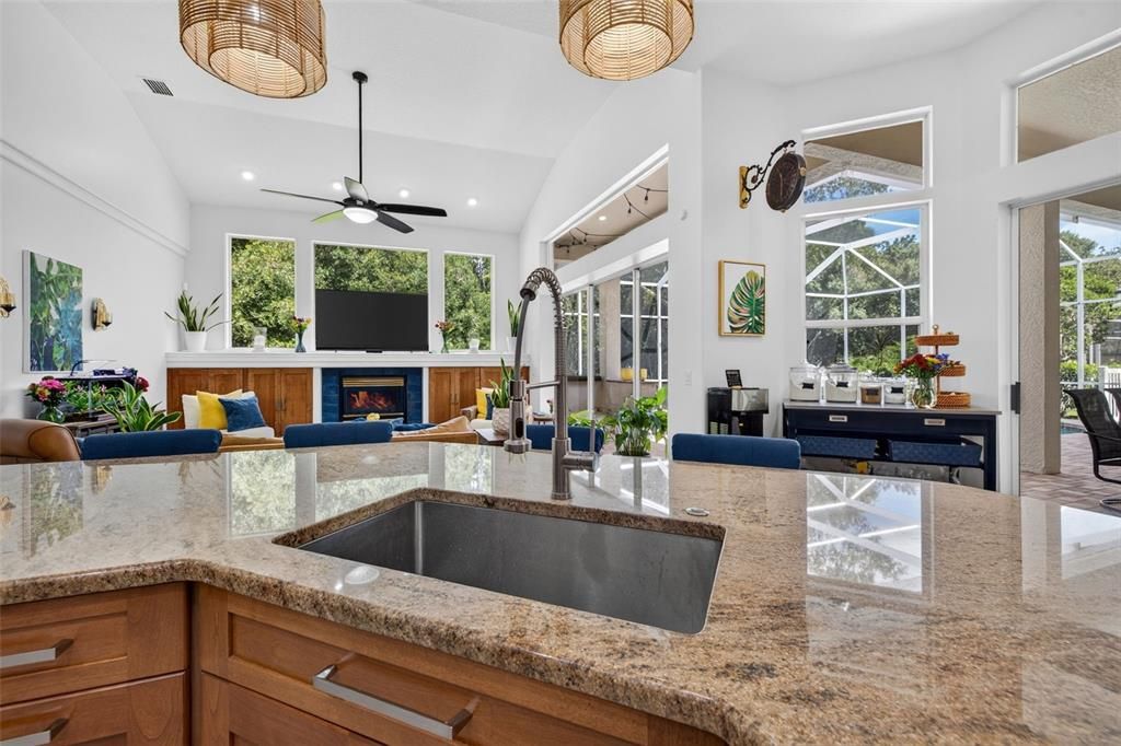 For Sale: $899,000 (5 beds, 4 baths, 3212 Square Feet)