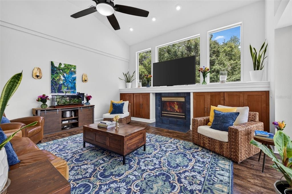 For Sale: $899,000 (5 beds, 4 baths, 3212 Square Feet)