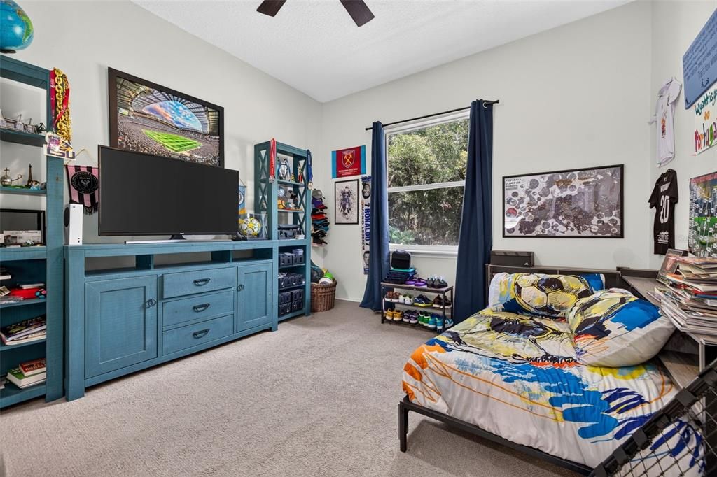 For Sale: $899,000 (5 beds, 4 baths, 3212 Square Feet)