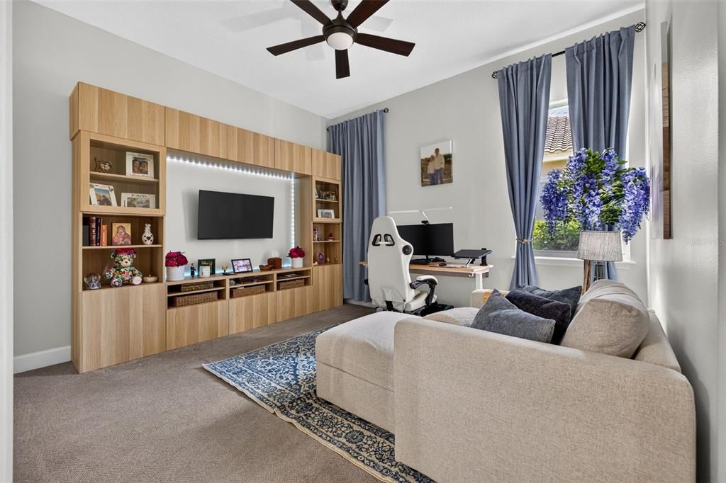 For Sale: $899,000 (5 beds, 4 baths, 3212 Square Feet)