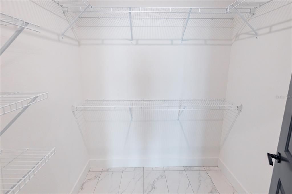 For Rent: $1,820 (1 beds, 1 baths, 684 Square Feet)