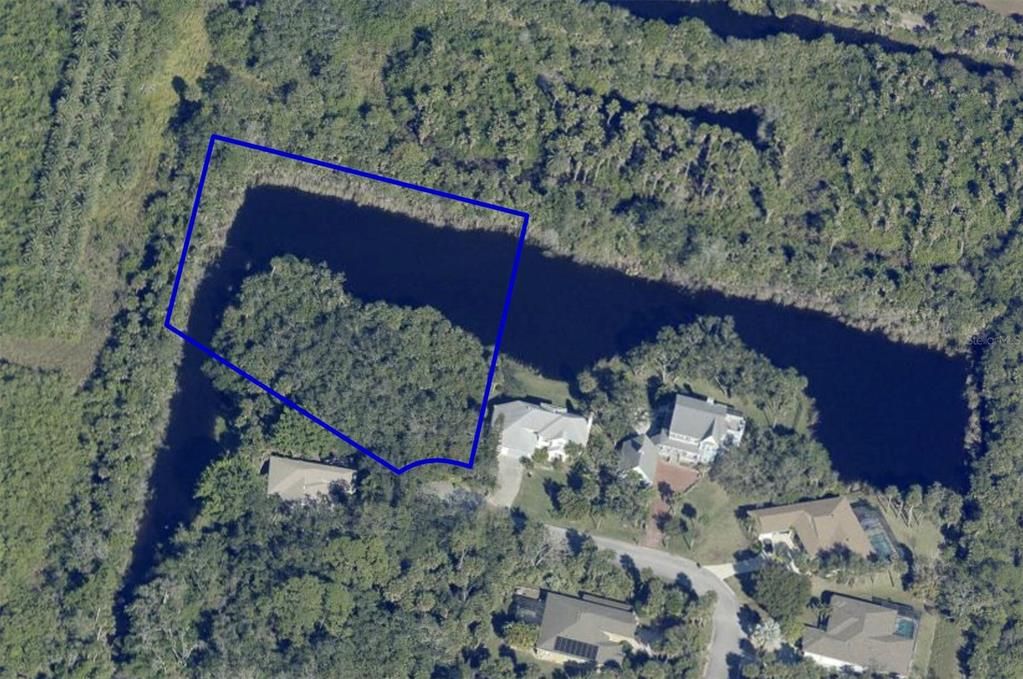 На продажу: $380,000 (1.69 acres)