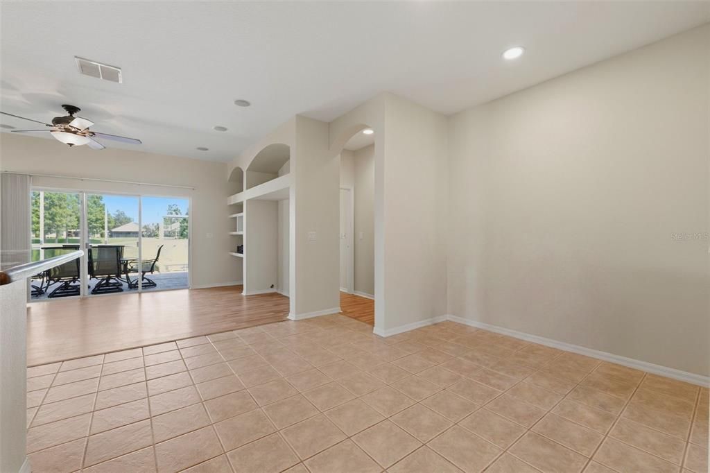 For Sale: $360,000 (3 beds, 2 baths, 1819 Square Feet)