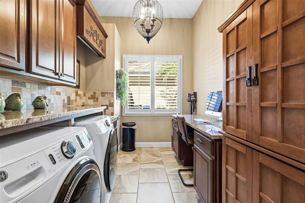 For Sale: $749,000 (3 beds, 2 baths, 2638 Square Feet)