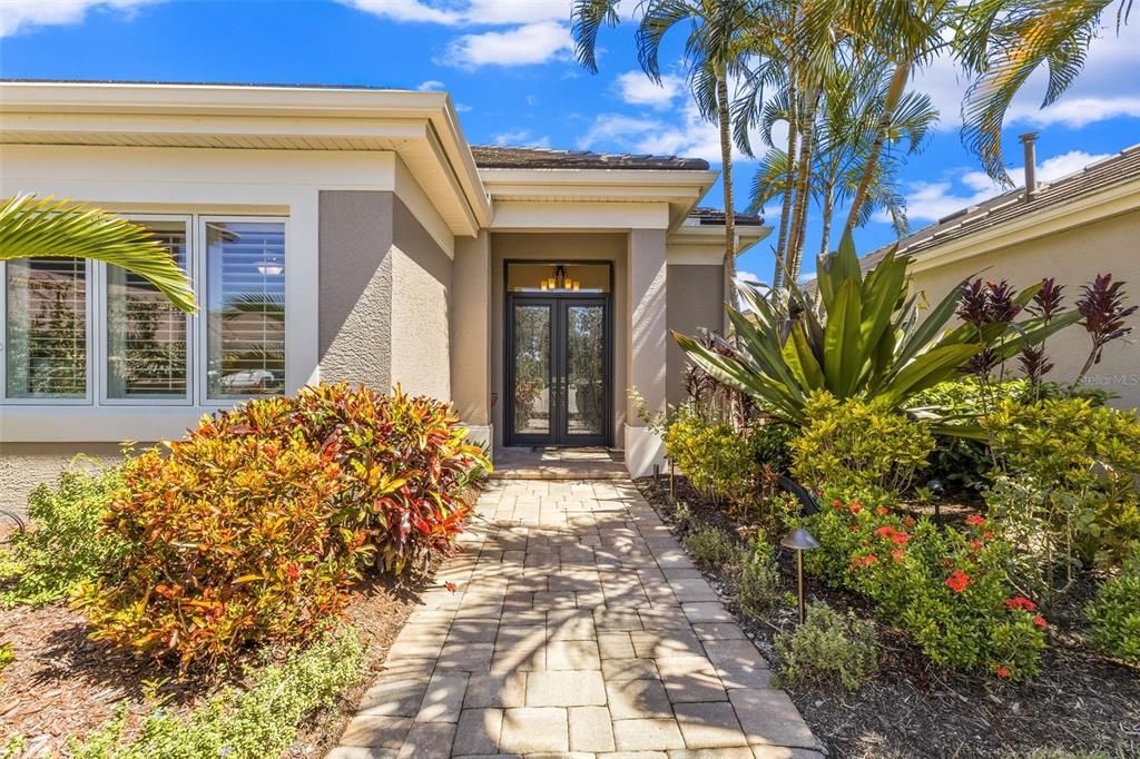 For Sale: $749,000 (3 beds, 2 baths, 2638 Square Feet)