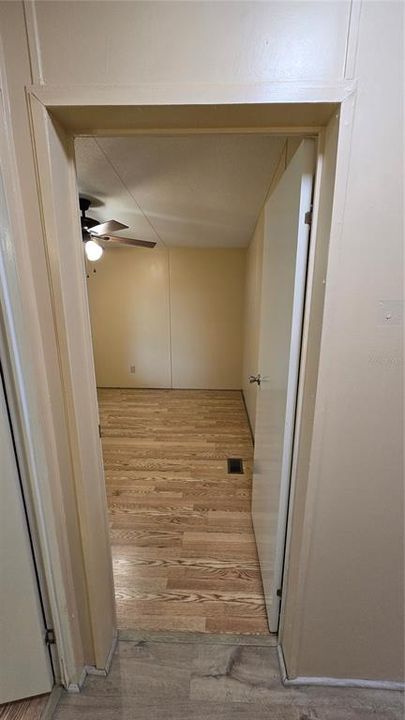 For Sale: $219,000 (3 beds, 2 baths, 960 Square Feet)