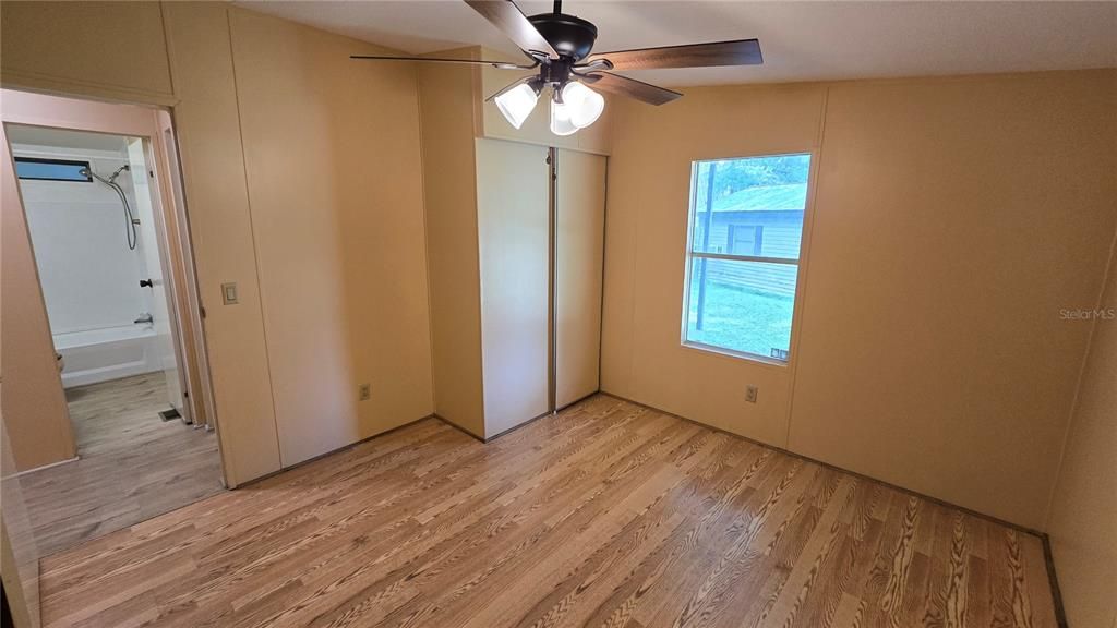 For Sale: $219,000 (3 beds, 2 baths, 960 Square Feet)