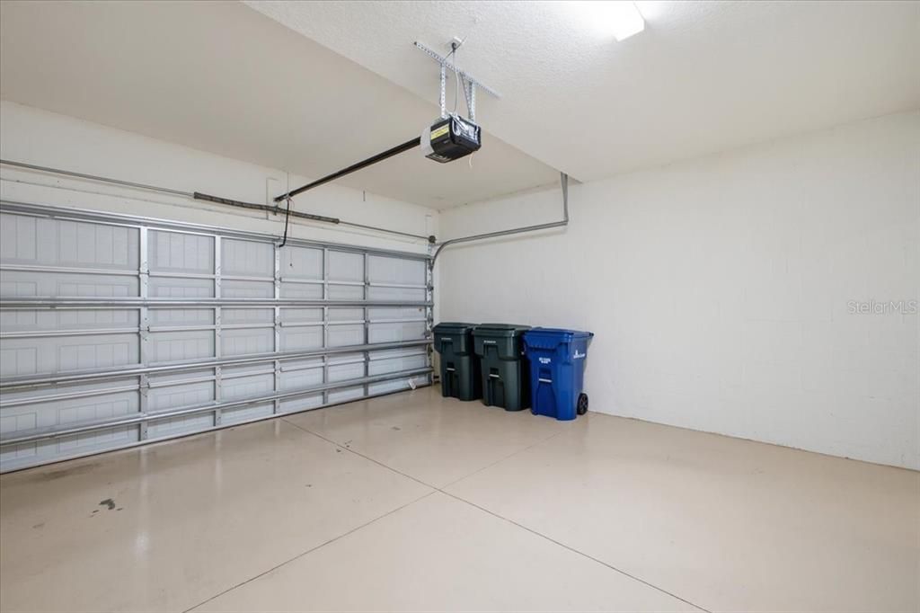 For Rent: $6,500 (3 beds, 2 baths, 1737 Square Feet)