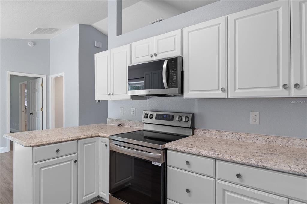 For Sale: $210,000 (3 beds, 2 baths, 1232 Square Feet)