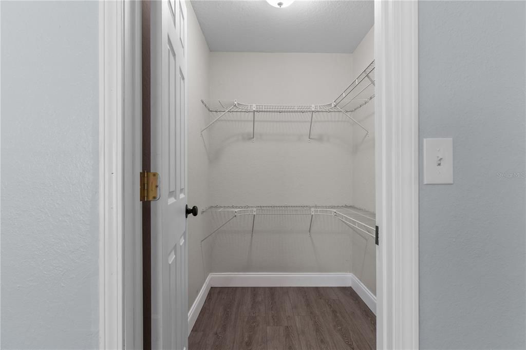 For Sale: $210,000 (3 beds, 2 baths, 1232 Square Feet)