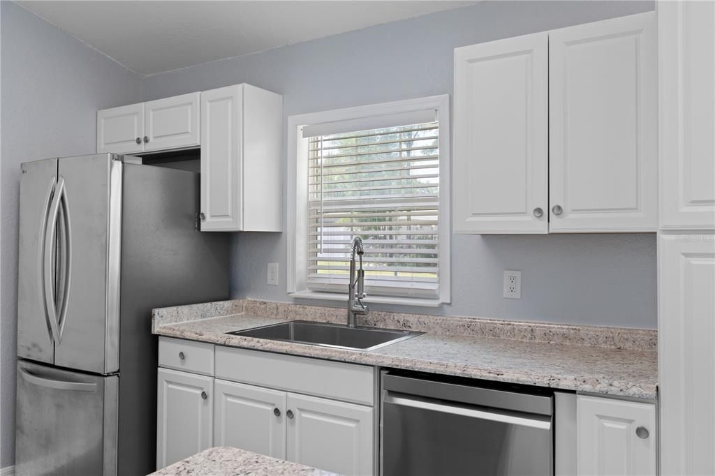 For Sale: $210,000 (3 beds, 2 baths, 1232 Square Feet)