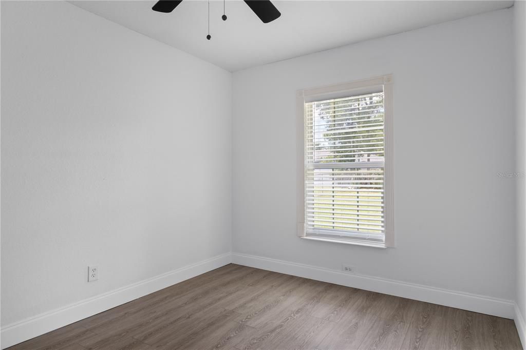 For Sale: $210,000 (3 beds, 2 baths, 1232 Square Feet)