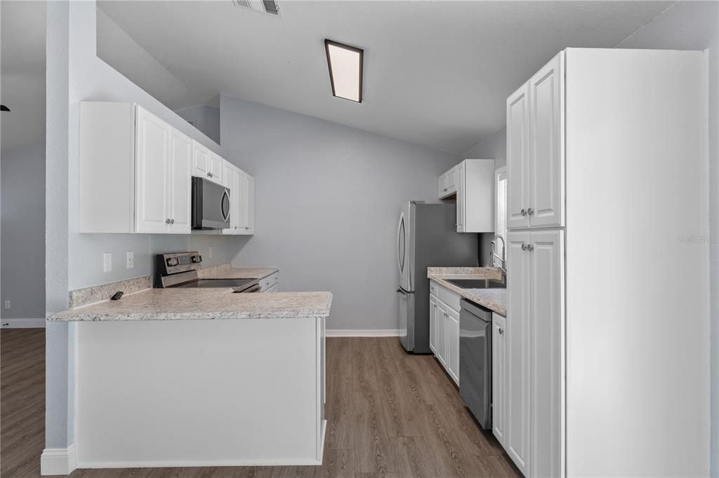 For Sale: $210,000 (3 beds, 2 baths, 1232 Square Feet)