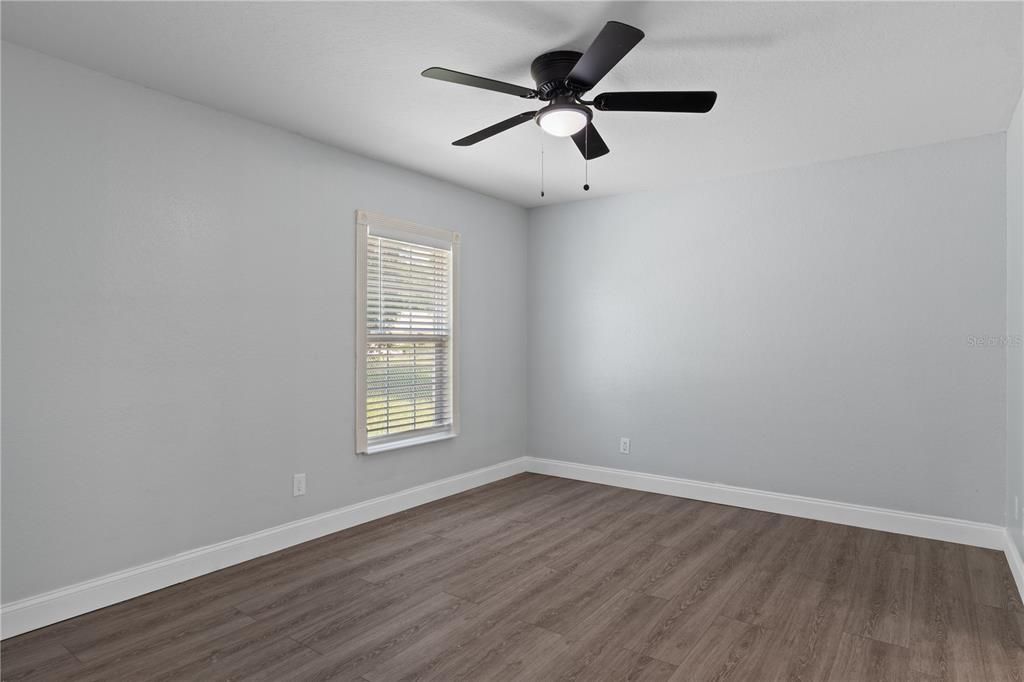For Sale: $210,000 (3 beds, 2 baths, 1232 Square Feet)