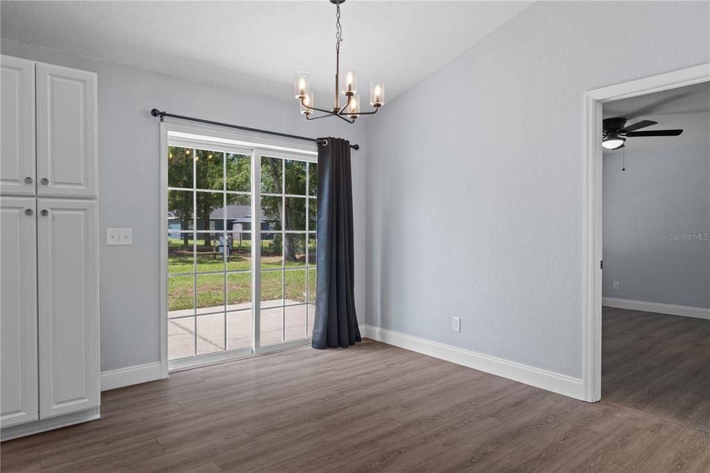 For Sale: $210,000 (3 beds, 2 baths, 1232 Square Feet)