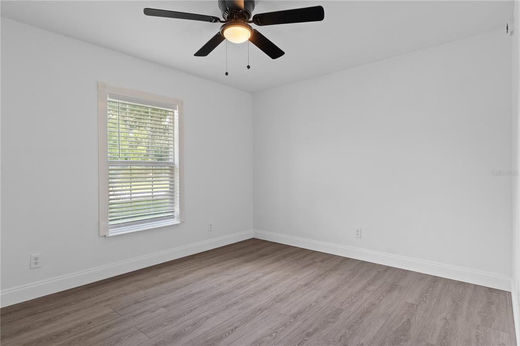 For Sale: $210,000 (3 beds, 2 baths, 1232 Square Feet)