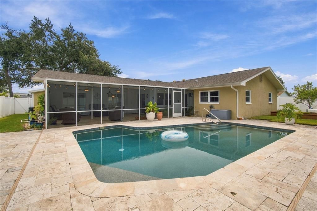 En Venta: $649,900 (4 camas, 2 baños, 2178 Pies cuadrados)