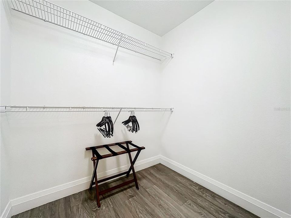 For Sale: $245,000 (3 beds, 3 baths, 1544 Square Feet)