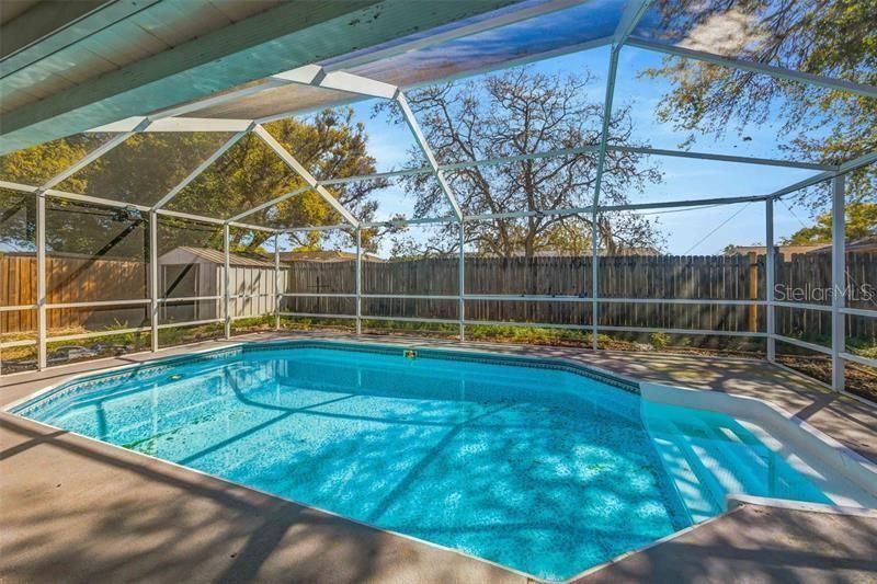For Rent: $2,000 (3 beds, 3 baths, 1300 Square Feet)