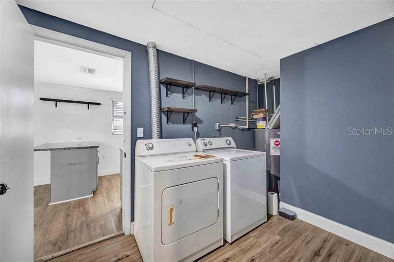 For Rent: $2,000 (3 beds, 3 baths, 1300 Square Feet)