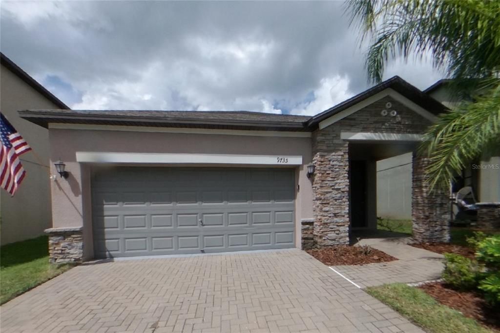 For Rent: $2,249 (3 beds, 2 baths, 1612 Square Feet)
